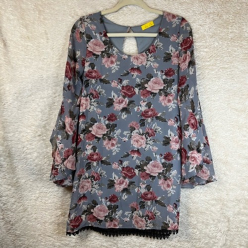 Dee Elle Womens Shift Dress Gray Short Floral Lined Scoop‎ Neck Long Sleeve XS
